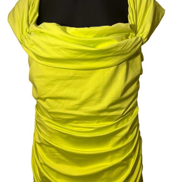 BODYCON DRESS 👗 - Picture 3 of 6